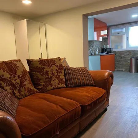 Cozy Retreat * Birmingham
